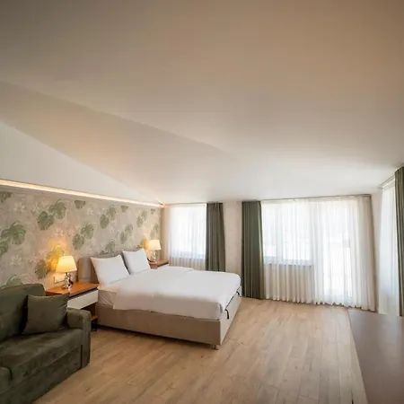 Mell فندق ترابزون